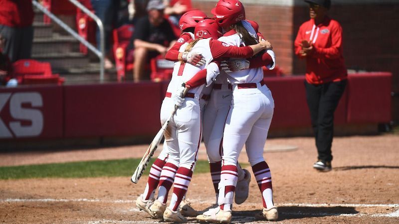 Hedgecock, Hogs run rule Florida in dominant fashion