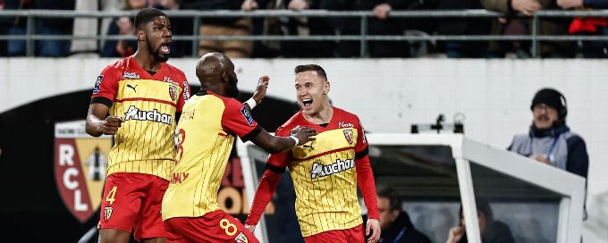 Lens beat Strasbourg to cut PSG's Ligue 1 lead to three points
