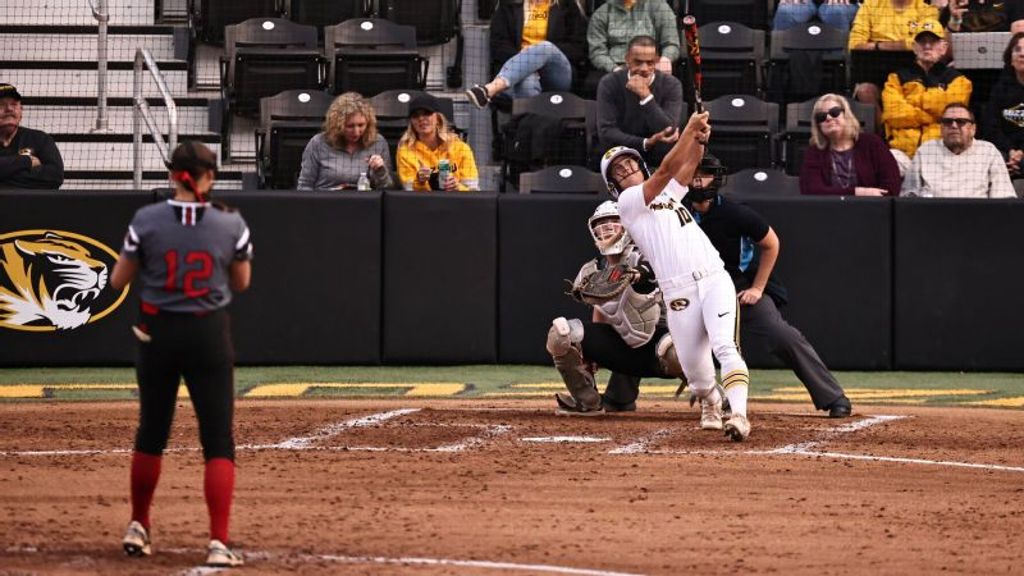 Mizzou fires on all cylinders to take down Cougars