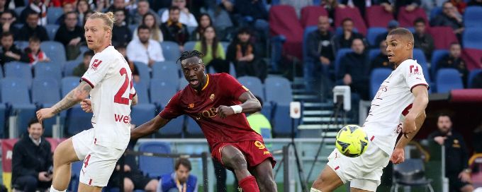 Roma and Milan share spoils with late goals in top-four battle
