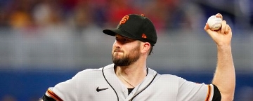 Giants place LHP Wood on IL with back strain