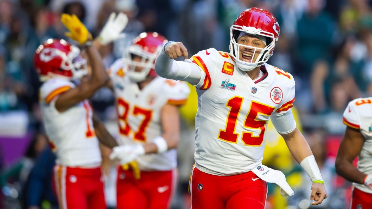 Patrick Mahomes, the Chiefs aim to become the ninth repeat franchise