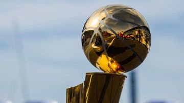 Sources: Larry O'Brien Trophy logo returning to NBA Finals court