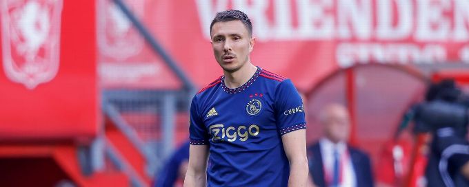 Ajax's Steven Berghuis apologises after appearing to strike fan following defeat
