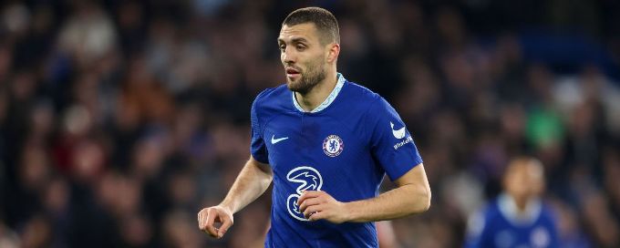 Man City in talks to sign Chelsea midfielder Mateo Kovacic - sources