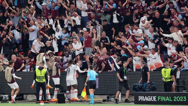 West Ham score late to beat Fiorentina in Europa Conference League final