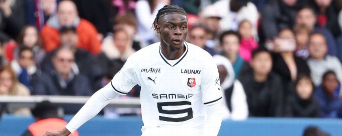 Chelsea sign teenage midfielder Lesley Ugochukwu from Rennes