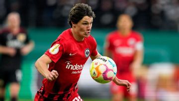 USMNT's Paxten Aaronson joins Vitesse on loan from Frankfurt