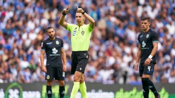 Porto want Liga draw annulled after cell phone VAR check