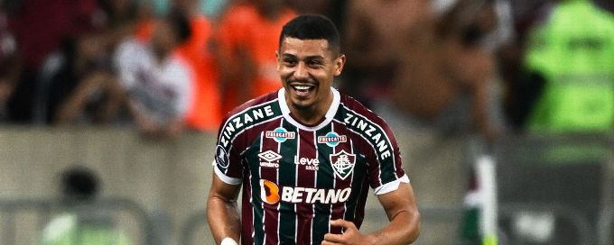 Liverpool to wait to sign Brazil's Andre - Fluminense chief