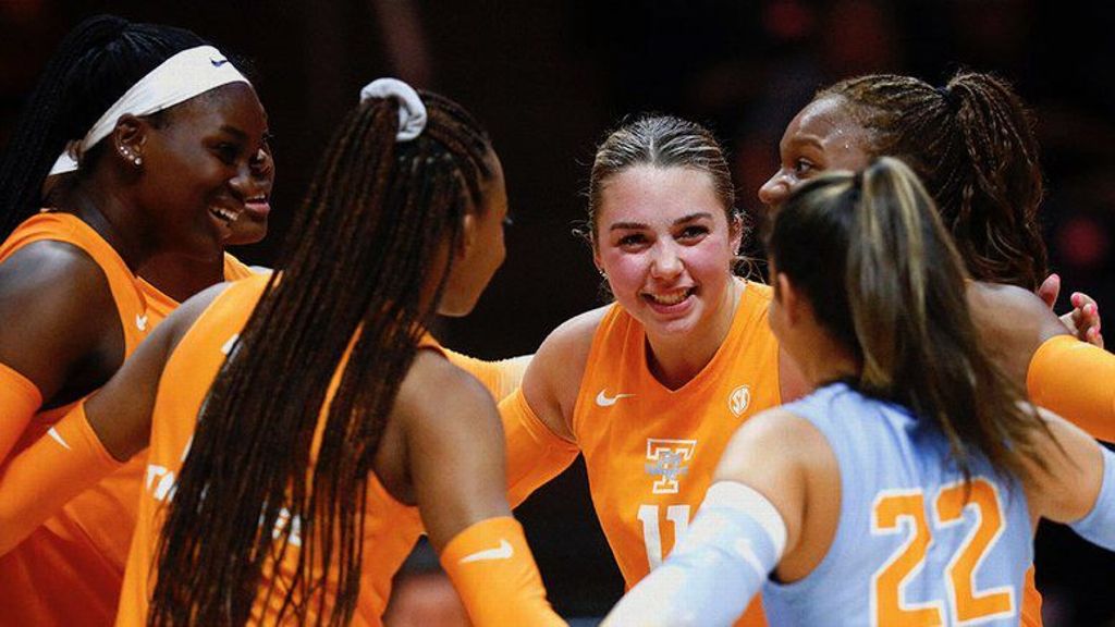 No. 15 Lady Vols fire on all cylinders to sweep Cougars