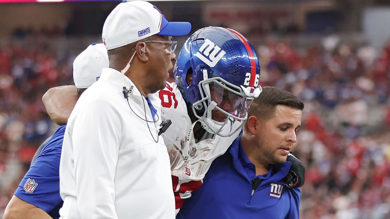 <div>Giants refuse to rule out 'quick healer' Barkley</div><div class='code-block code-block-8' style='margin: 20px auto; margin-top: 0px; text-align: center; clear: both;'>
<!-- GPT AdSlot 4 for Ad unit 'zerowicketARTICLE-POS3' ### Size: [[728,90],[320,50]] -->
<div id='div-gpt-ad-ArticlePOS3'>
  <script>
    googletag.cmd.push(function() { googletag.display('div-gpt-ad-ArticlePOS3'); });
  </script>
</div>
<!-- End AdSlot 4 -->
</div>
