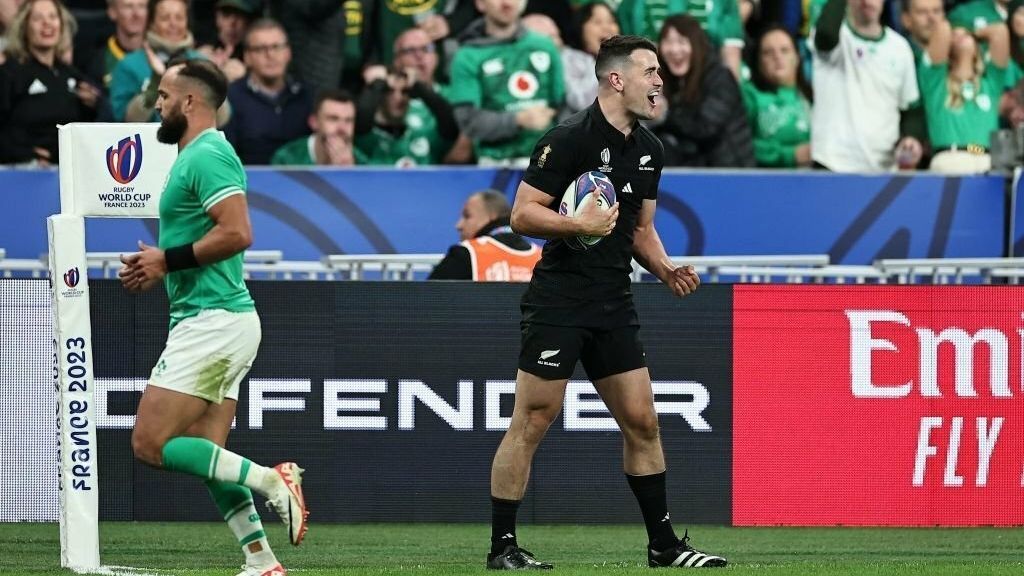 New Zealand beat Ireland 28-24 to face Las Pumas