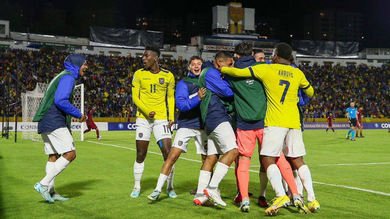 Ecuador’s under-17 national team plays for the first time against the host country at the World Cup in Indonesia