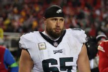 Eagles' Lane Johnson exits vs. Lions with foot injury