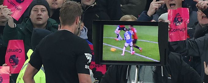 The VAR Review: Man United penalty, foul on Alisson, more