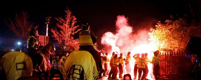 Four officers injured, 46 arrested in clashes before Aston Villa-Warsaw game