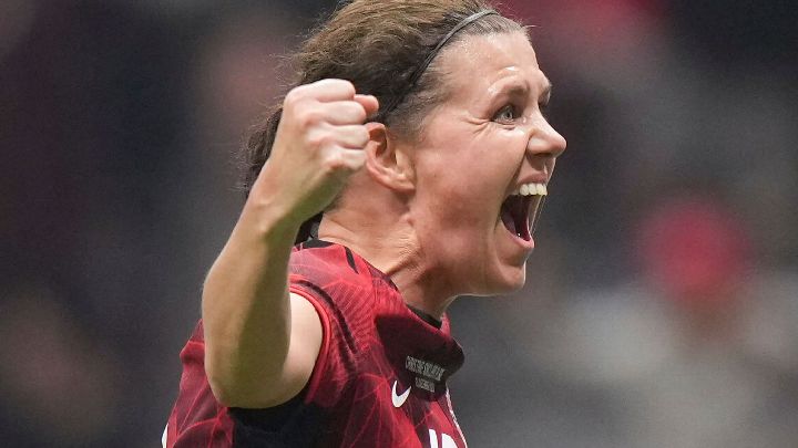 Soccer's greatest international goal-scorer Christine Sinclair ends career with win