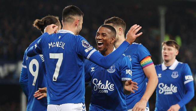 Vừa thắng MU, Newcastle lại thua đậm đội đang trụ hạng 6 Everton 3-0 Newcastle United (7 Dec, 2023) Final Score - ESPN (UK)