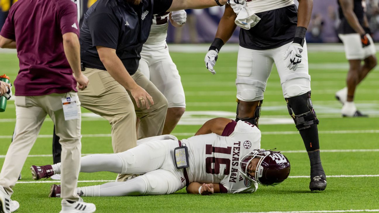 Aggies lose QB Henderson on game's first play