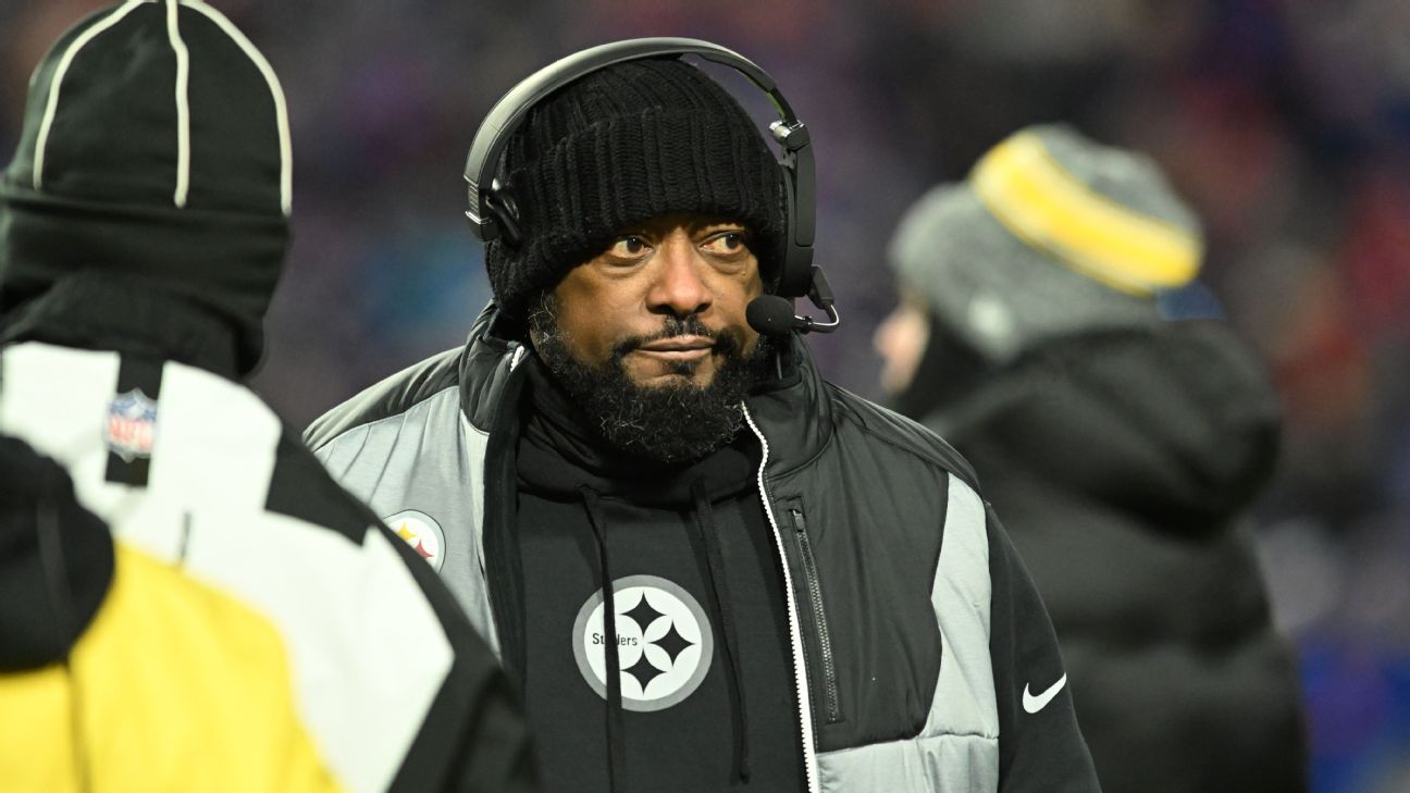 Steelers Mike Tomlin walks off the podium amid contract question