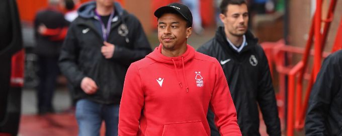 Free agent Lingard considering offer from FC Seoul - source