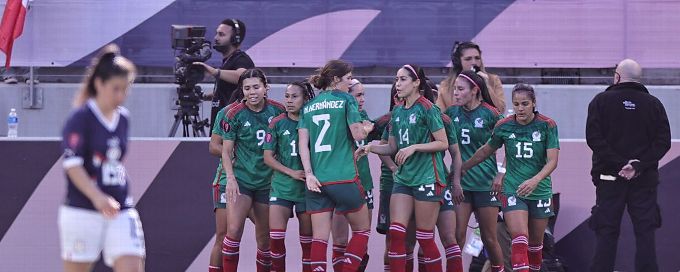 Mexico holds off Paraguay to reach W Gold Cup semifinals