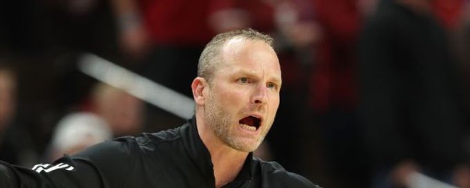 West Virginia names Darian DeVries new basketball coach