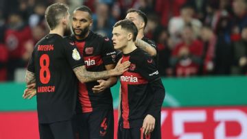 Leverkusen rout Dusseldorf, head to cup final
