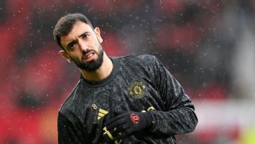Manchester United's Fernandes misses first club match in career due to injury