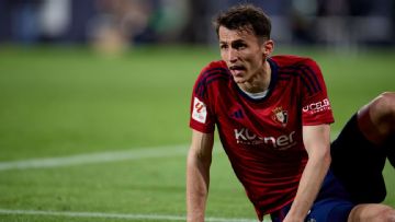 Ante Budmir's unreal penalty miss sees Osasuna lose to Valencia
