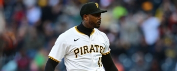Pirates' Chapman gets 2-game ban for tantrum