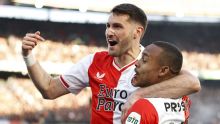 Santi Giménez dio asistencia y Feyenoord es campeón de Copa