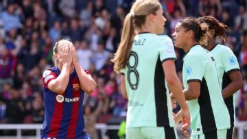Barcelona crumble, Lyon fight back, Man City go top of WSL