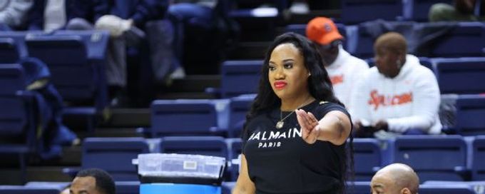 Charlotte names Tomekia Reed new women's basketball coach