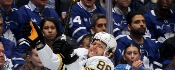 Bruins' Montgomery: Pastrnak must step up vs. Maple Leafs
