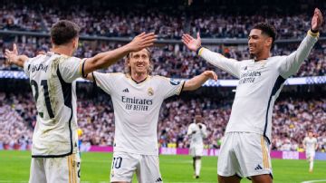 Real Madrid clinch LaLiga title after Girona beat Barcelona