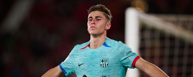 Lopez double move Barca closer to top two finish with win over Almeria