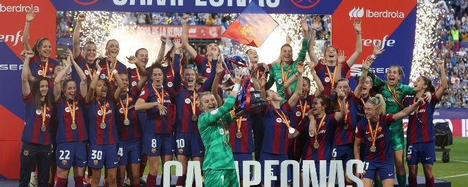Barcelona close in on quadruple with 8-0 Copa de la Reina triumph