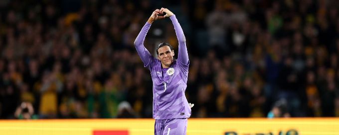 Matildas farewell pioneer Williams in rousing send-off