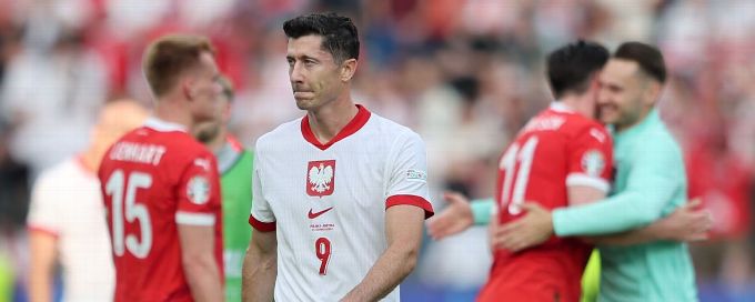 Robert Lewandowski boycotting Poland until coach changes