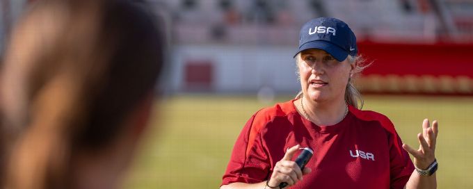 USWNT's Hayes: Men's clubs not ready for woman head coach