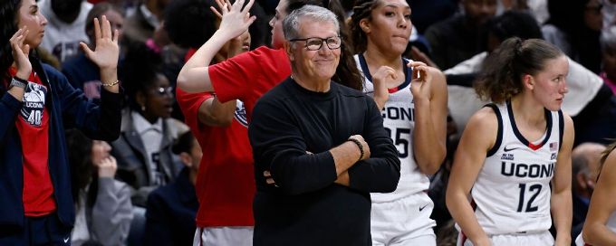UConn tops AP women's preseason poll ahead of South Carolina