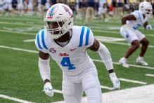 Suntarine Perkins among 4 starters returning to Ole Miss