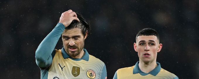 How teams can qualify for Champions League knockout rounds