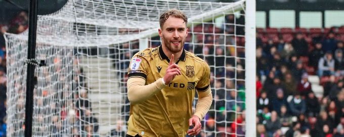 Wrexham continue League One charge as Sam Smith gets off mark
