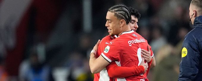 USMNT's Sergino Dest makes PSV Eindhoven return after ACL tear