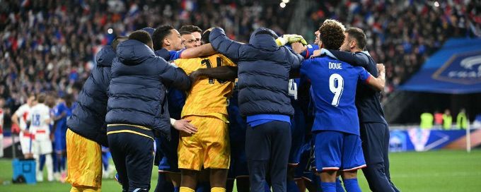 France see off Croatia on penalties to reach Final Four