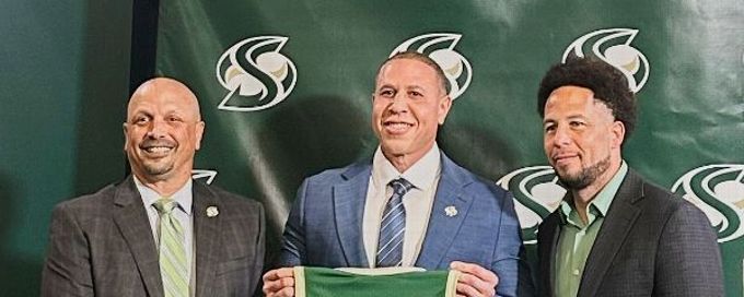 Former NBA guard Mike Bibby takes over at Sacramento State