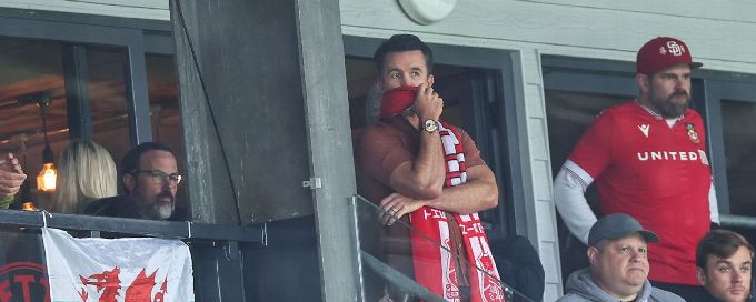 Wrexham out of automatic promotion spots after disappointing draw